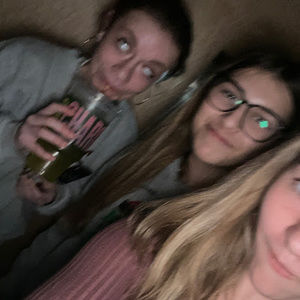 Meet your Posher, Gwendolyn